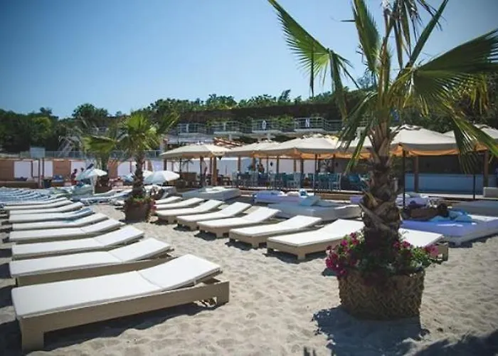 французский бульвар довженко Appartement